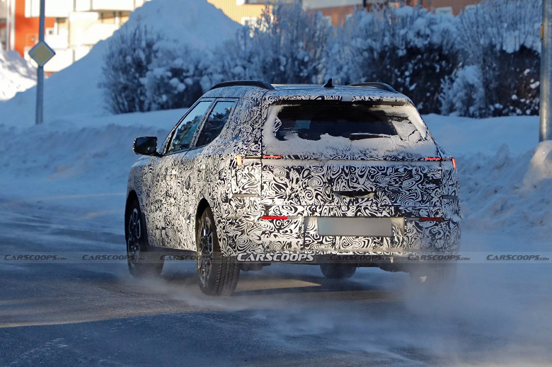 Hyundai Bayon радикально меняет имидж: кроссовер станет мощнее и брутальнее, а под капотом появится гибридная система